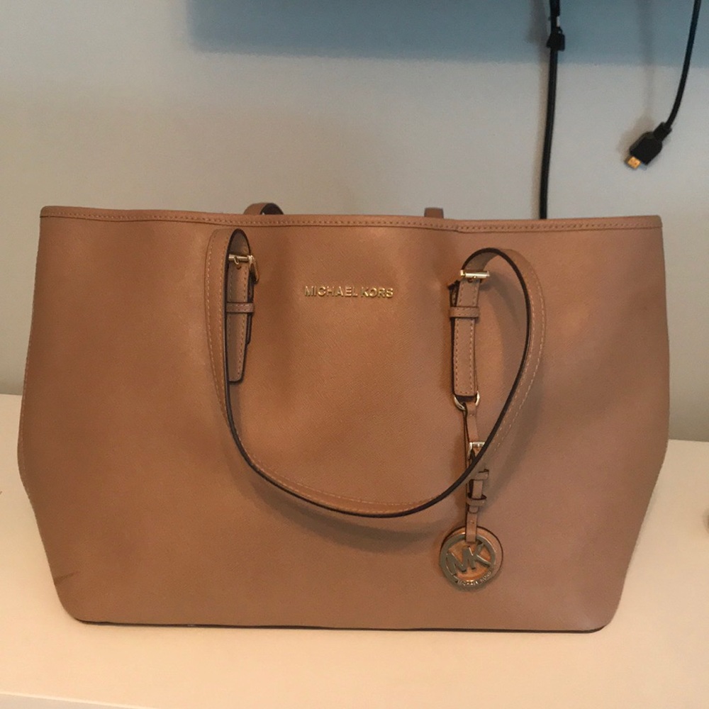 MICHAEL KORS TAN LARGE TOTE BAG